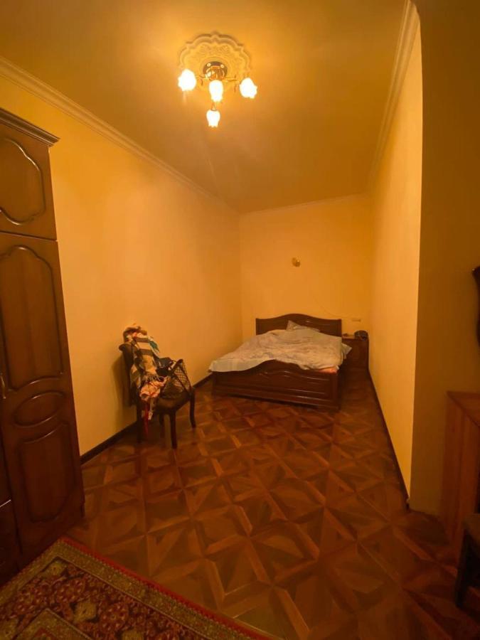 Hero Hostel Jerevan Eksteriør billede