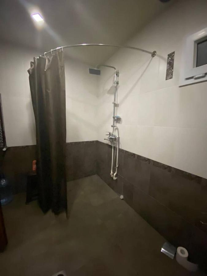 Hero Hostel Jerevan Eksteriør billede